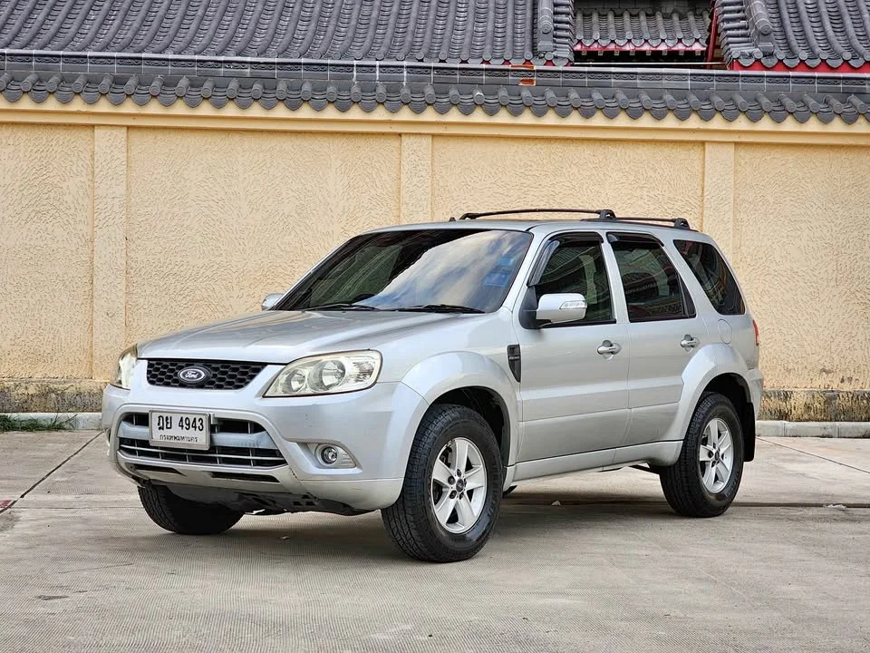 2010 Ford Escape I 3