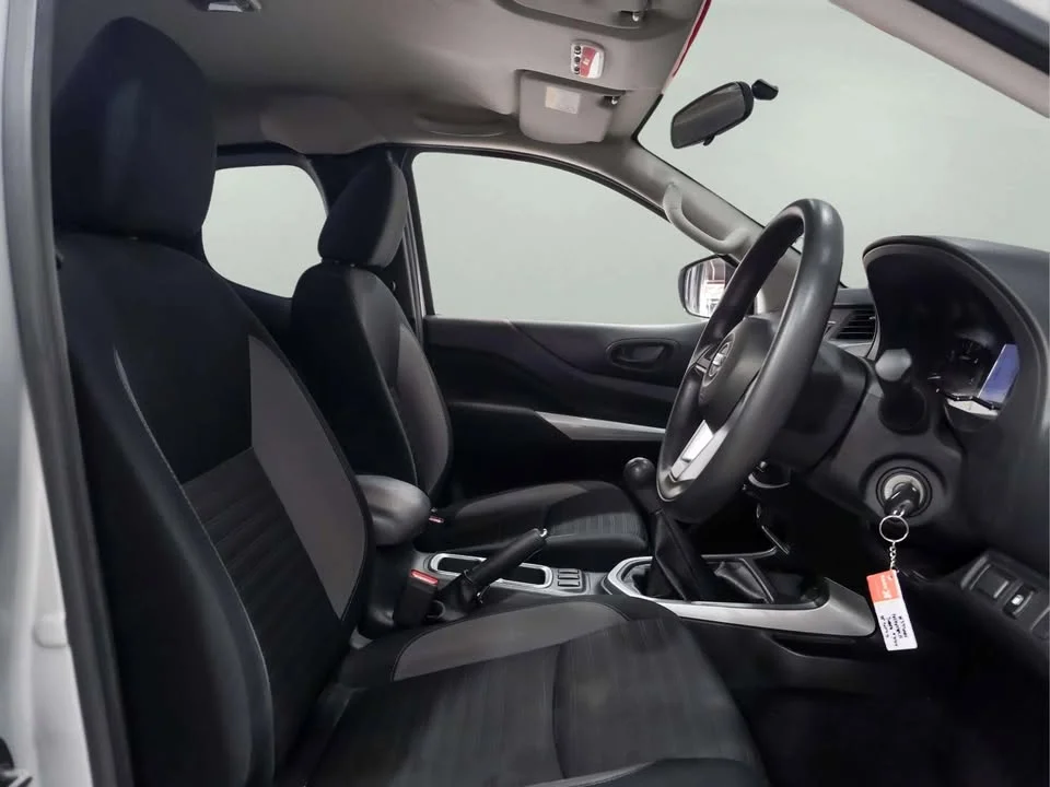 2023 Nissan Navara III 2