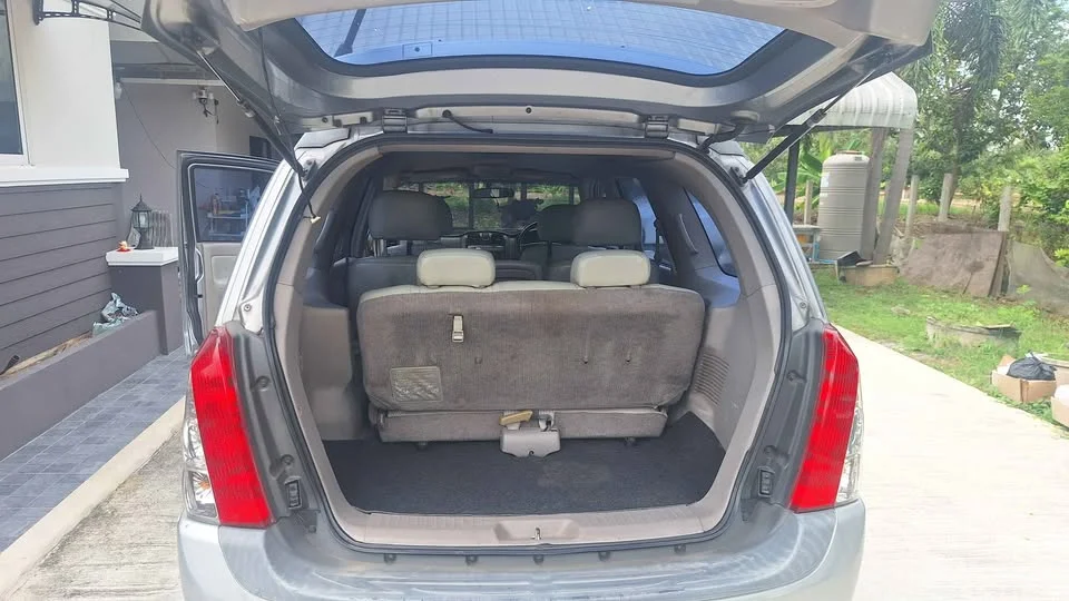2005 Isuzu MU-7 2