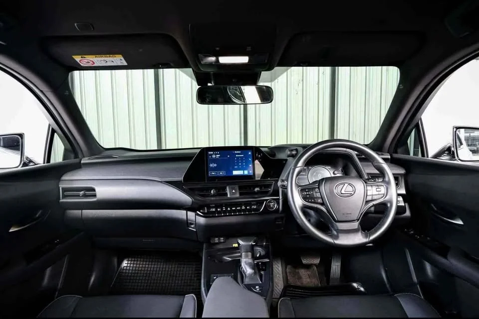 2023 Lexus UX ZA10 3