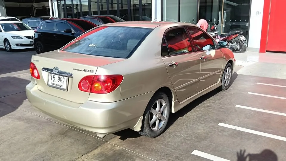 2002 Toyota Corolla Altis IX (E120) 3