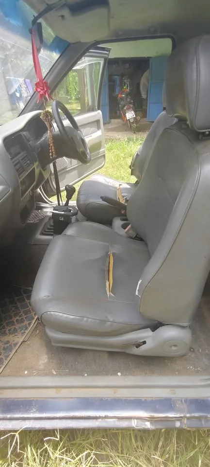 2000 Isuzu Faster Dragon Eyes III 3