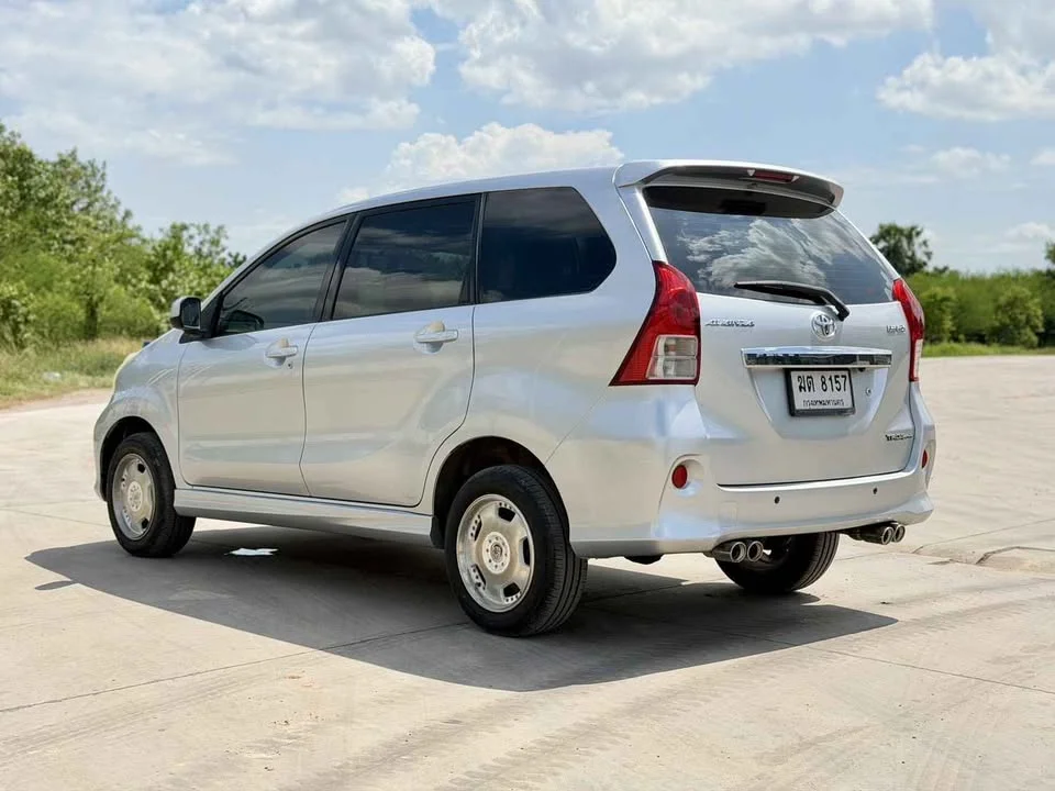 2012 Toyota Avanza II 2