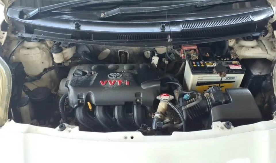 2007 Toyota Yaris II 2