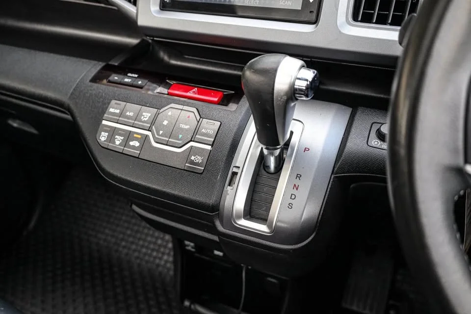 2014 Honda Stepwgn IV 3
