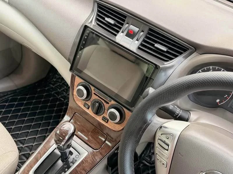 2013 Nissan Sylphy III (B17) 2