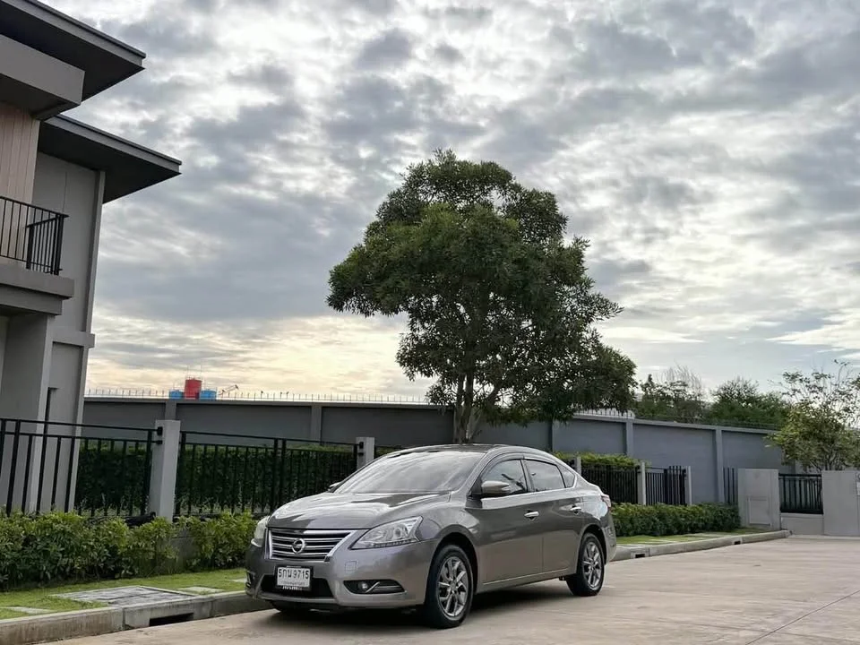 2013 Nissan Sylphy III (B17) 3