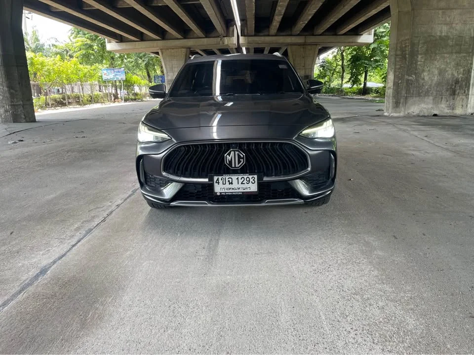 2023 MG HS 3