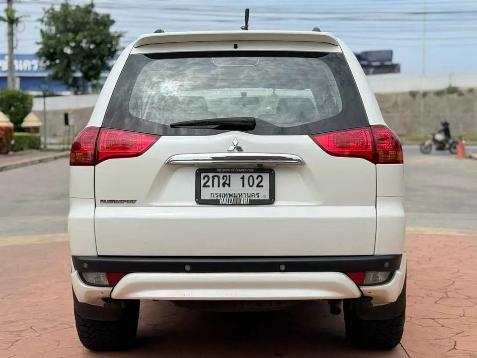 2013 Mitsubishi Pajero Sport II 2