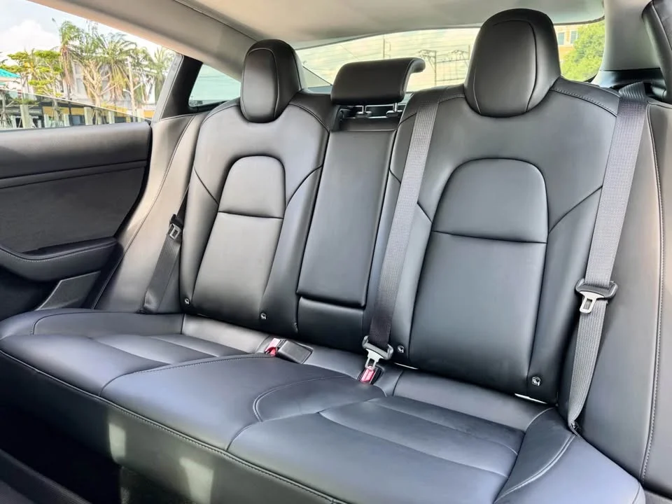 2023 Tesla Model 3 3