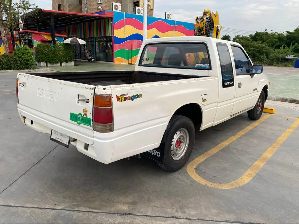 1990 Isuzu TFR III 3