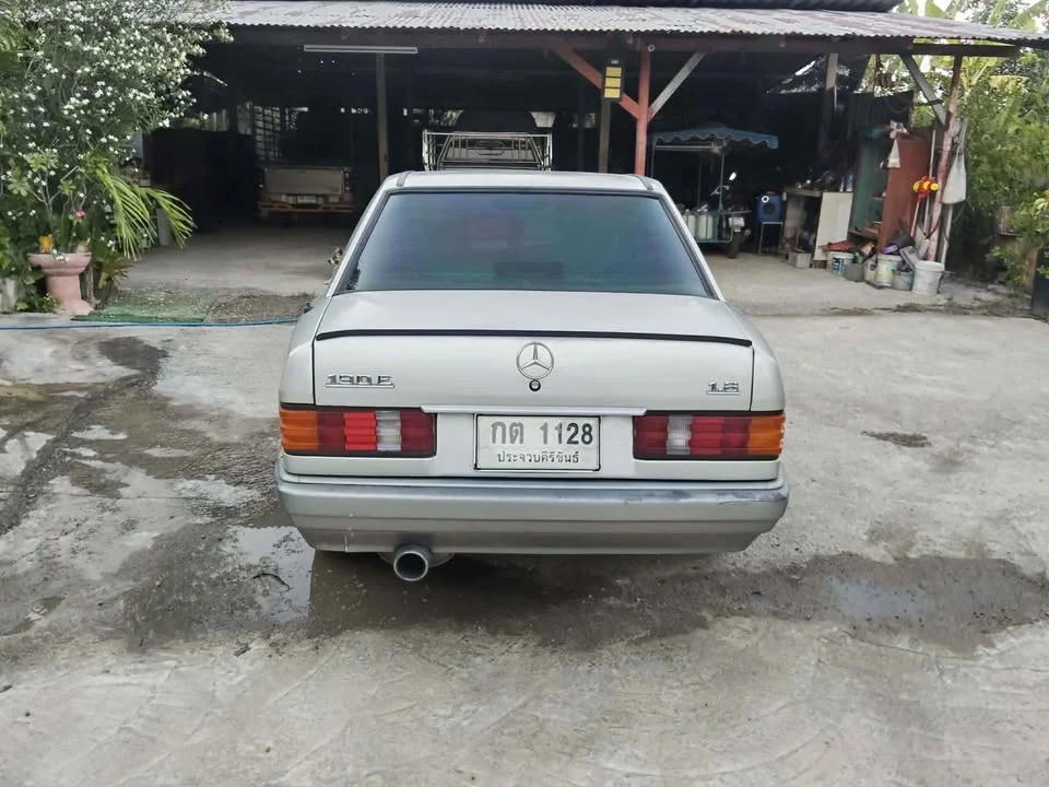 1989 Benz C-Class W201 (190, 190E, 190D) 2