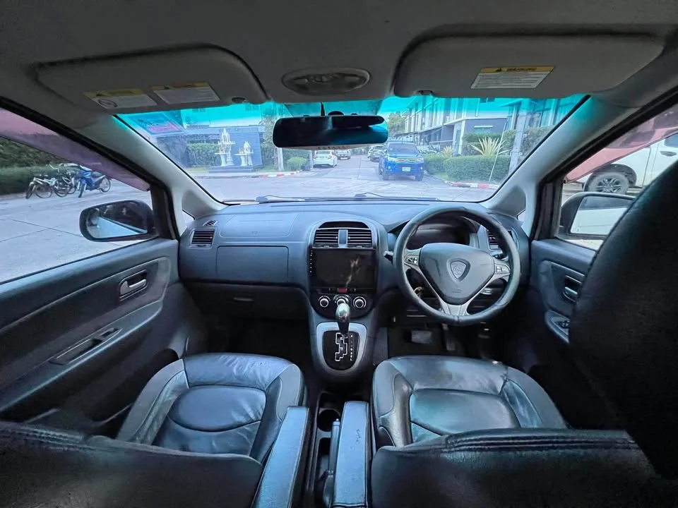 2011 Proton Exora 2
