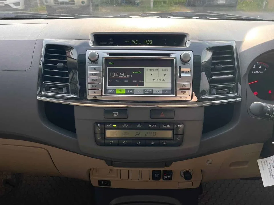 2013 Toyota Fortuner I 3