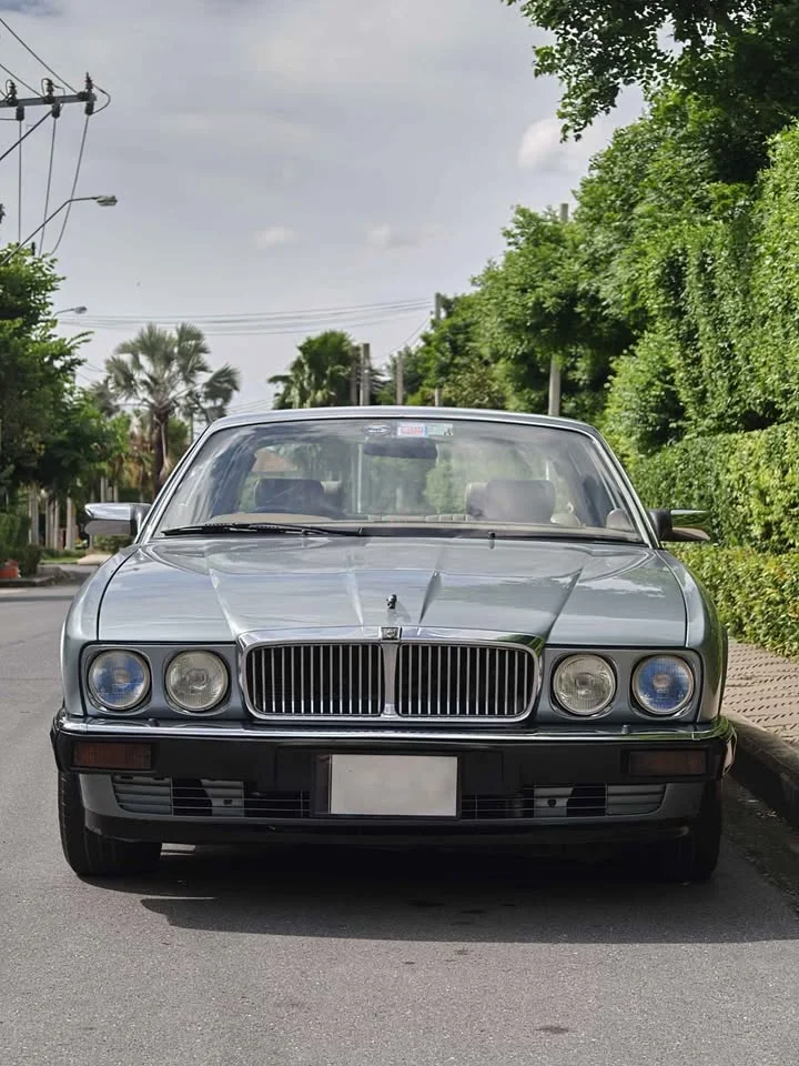 1994 Jaguar XJ XJ40 2