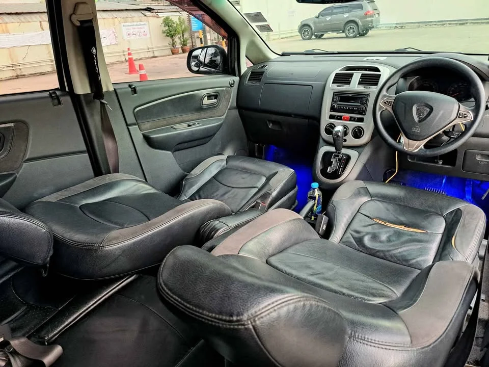 2011 Proton Exora 2