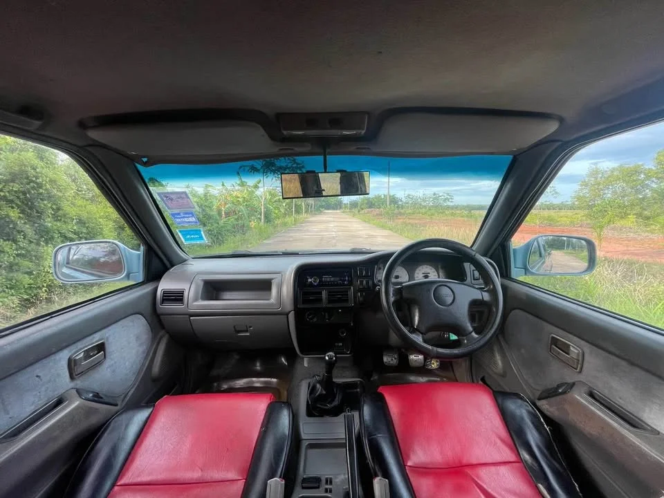 2002 Isuzu Faster Dragon Eyes III 2