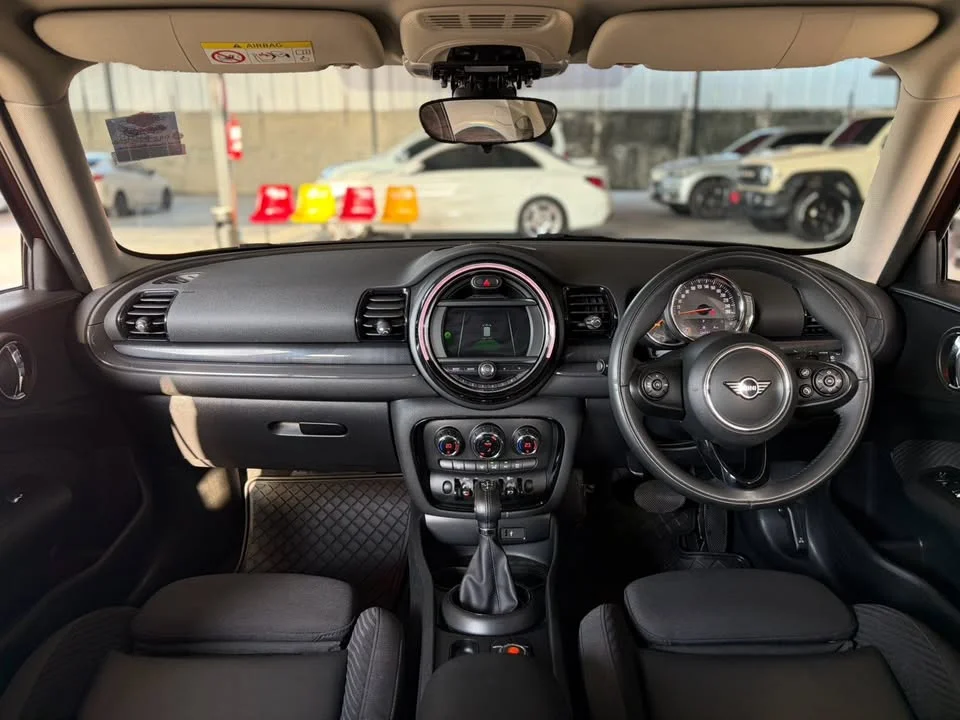 2018 Mini Hatch  III 2