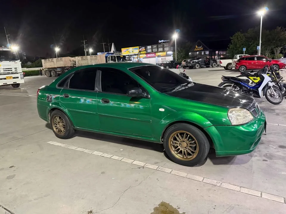2004 Chevrolet Optra 3