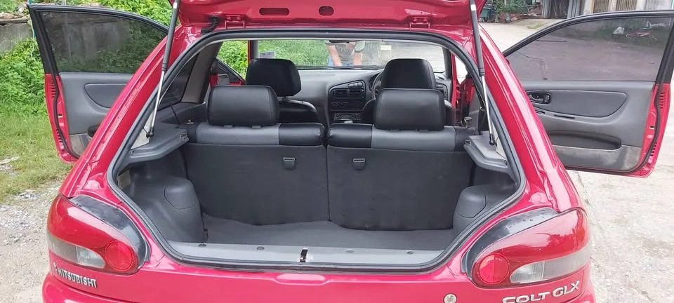 1994 Mitsubishi Colt III 3