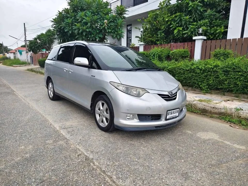 2008 Toyota Estima III 3