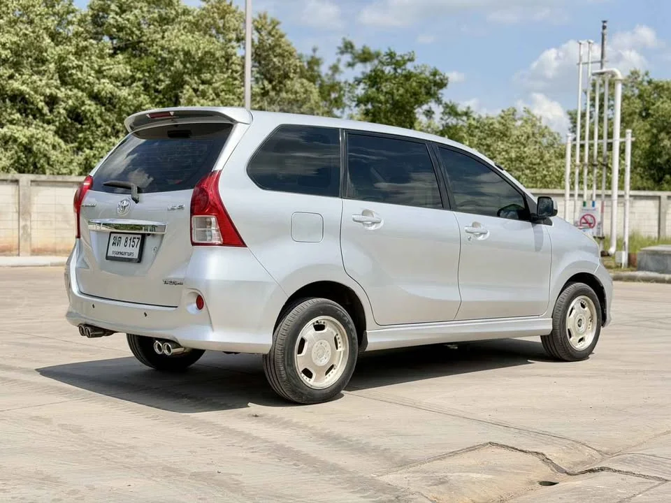 2012 Toyota Avanza II 2