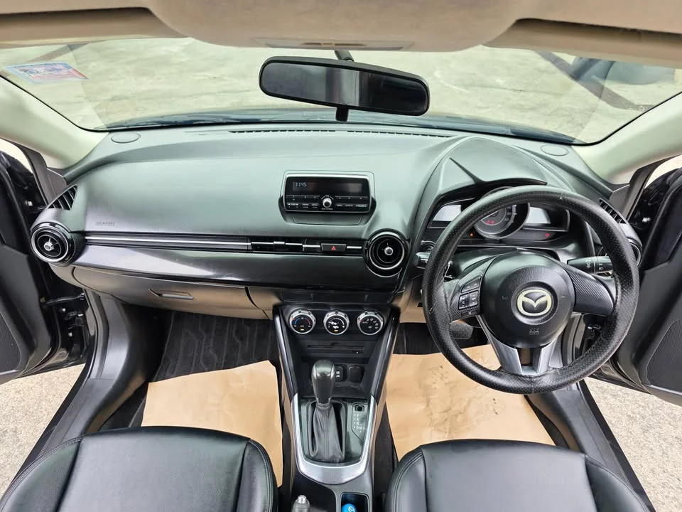 2015 Mazda 2 III 3