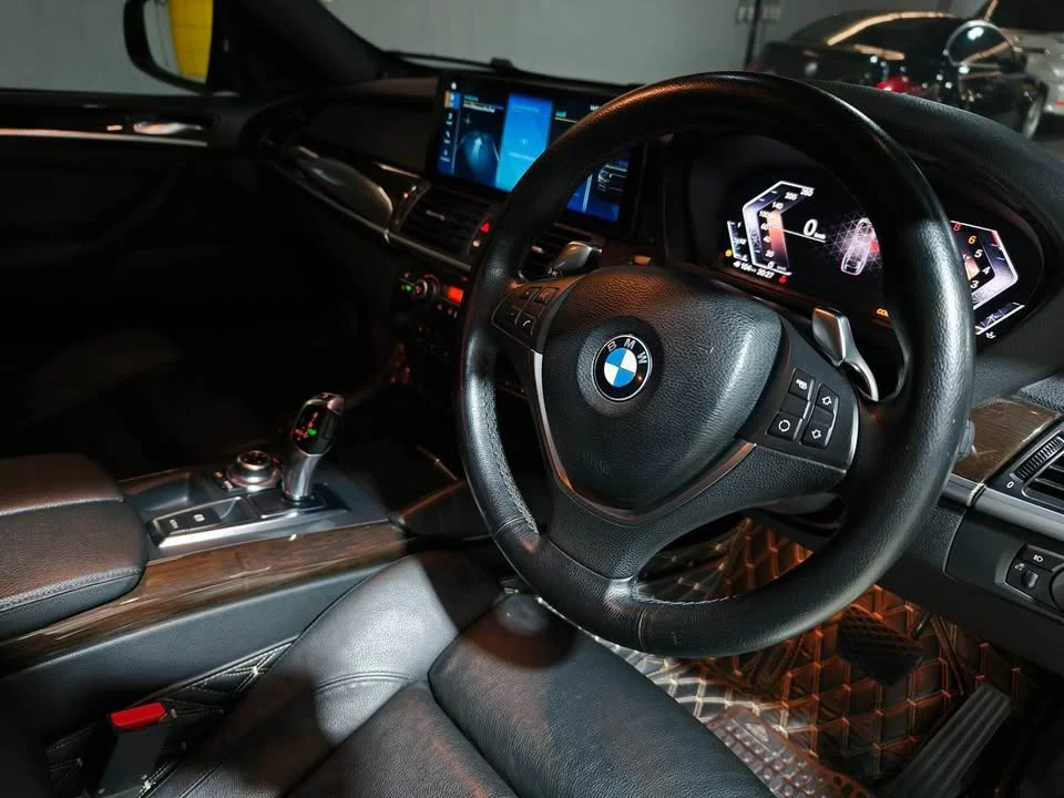 2012 BMW X6 E71, E72 3