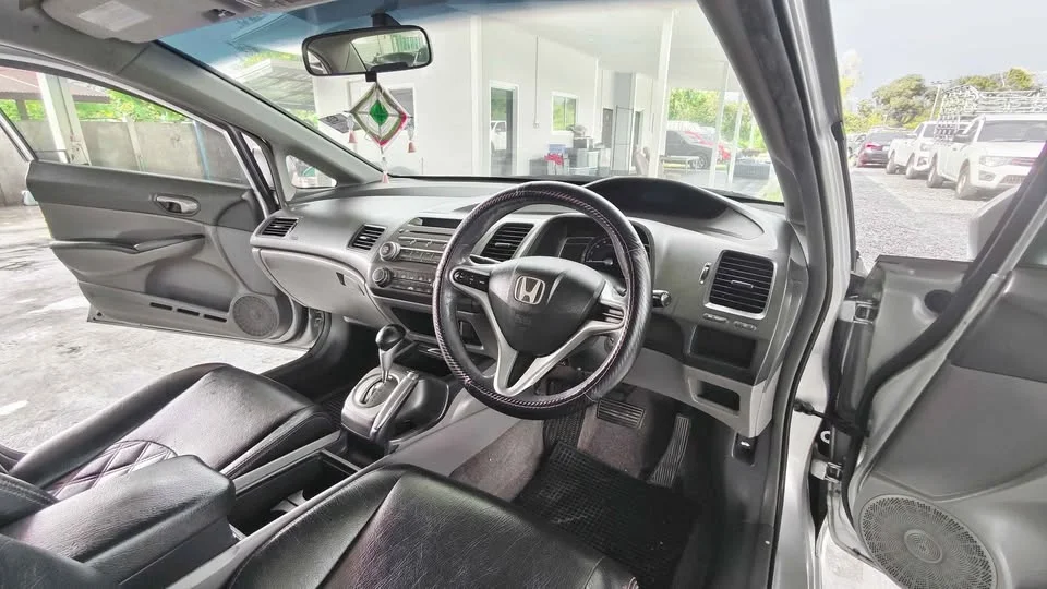 2009 Honda Civic VIII 2
