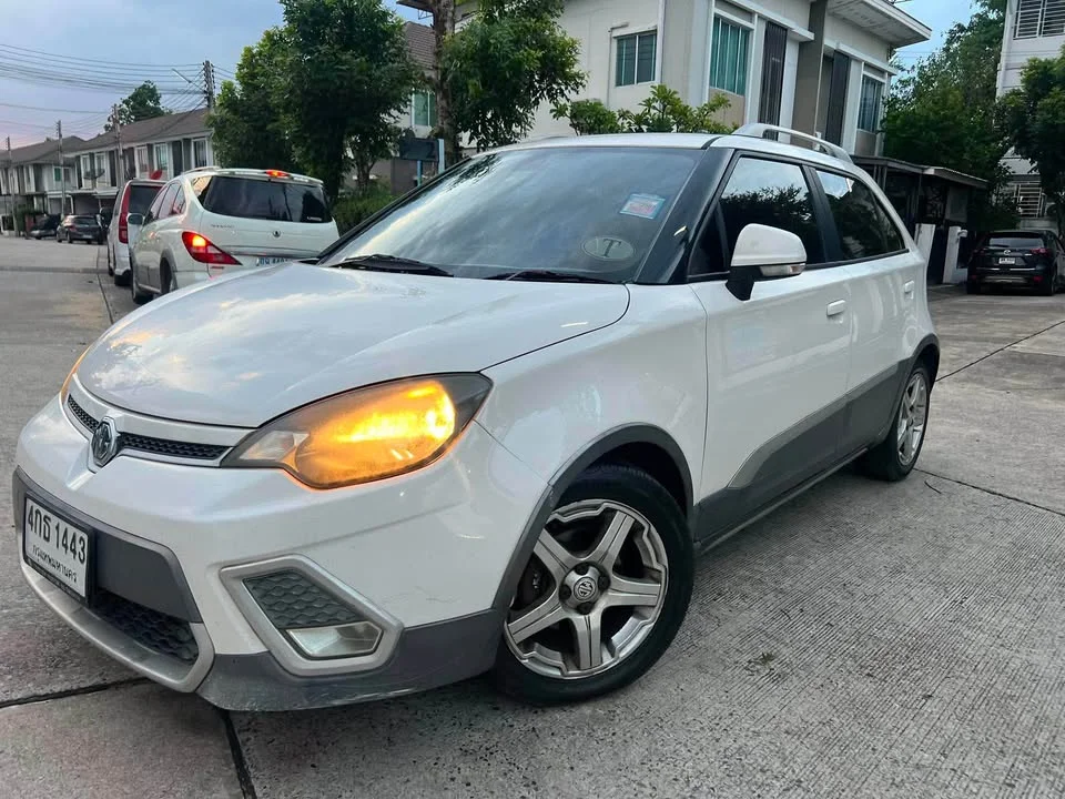 2015 MG 3 II 3