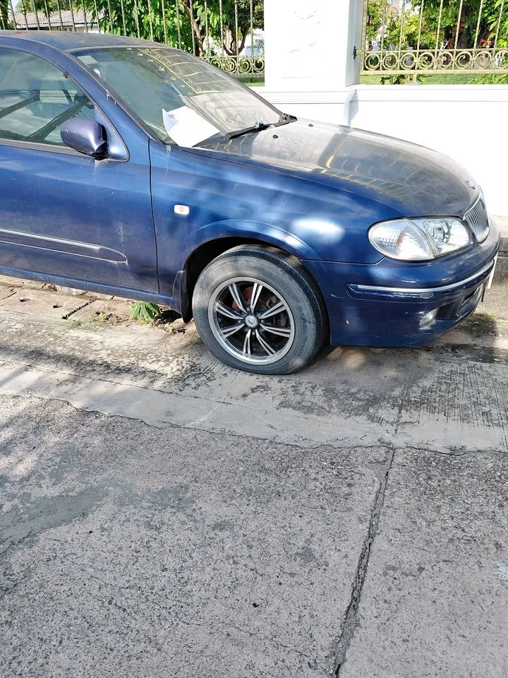 2002 Nissan Sunny N16 3