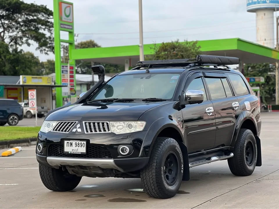 2011 Mitsubishi Pajero Sport II 3