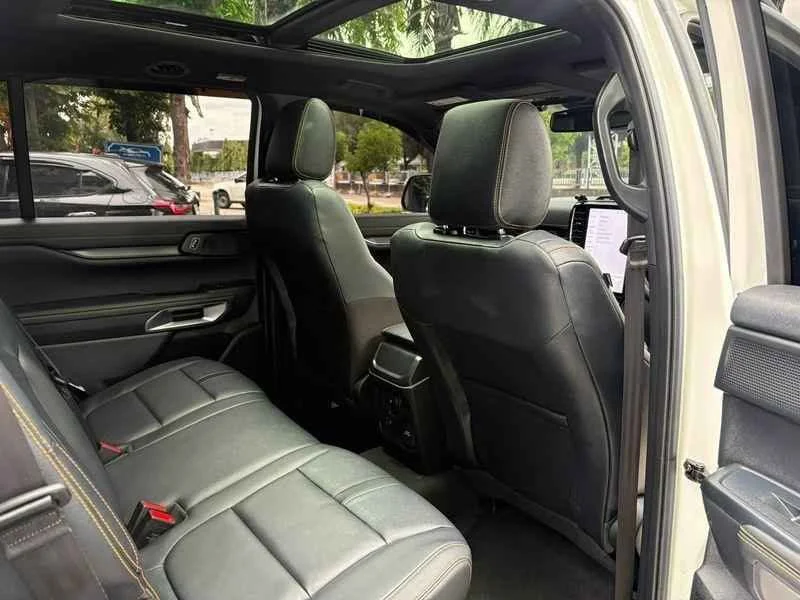 2023 Ford Everest III 2