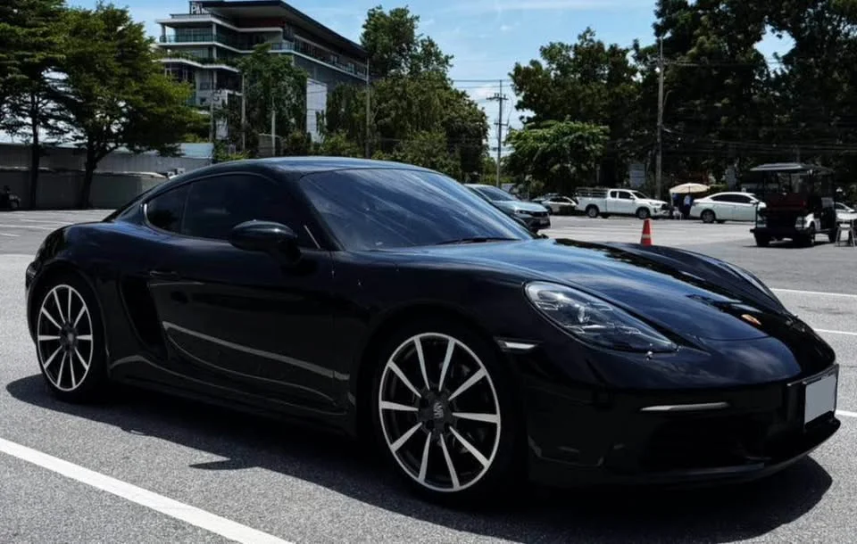 2017 Porsche 718 Boxster and Cayman IV 3