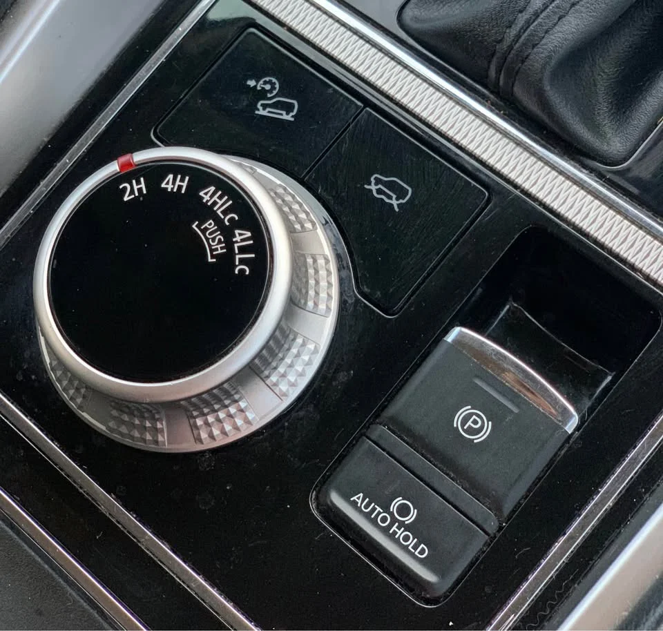 2020 Mitsubishi Pajero Sport III 2
