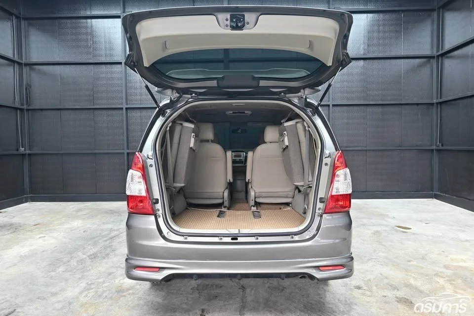 2013 Toyota Innova I 3