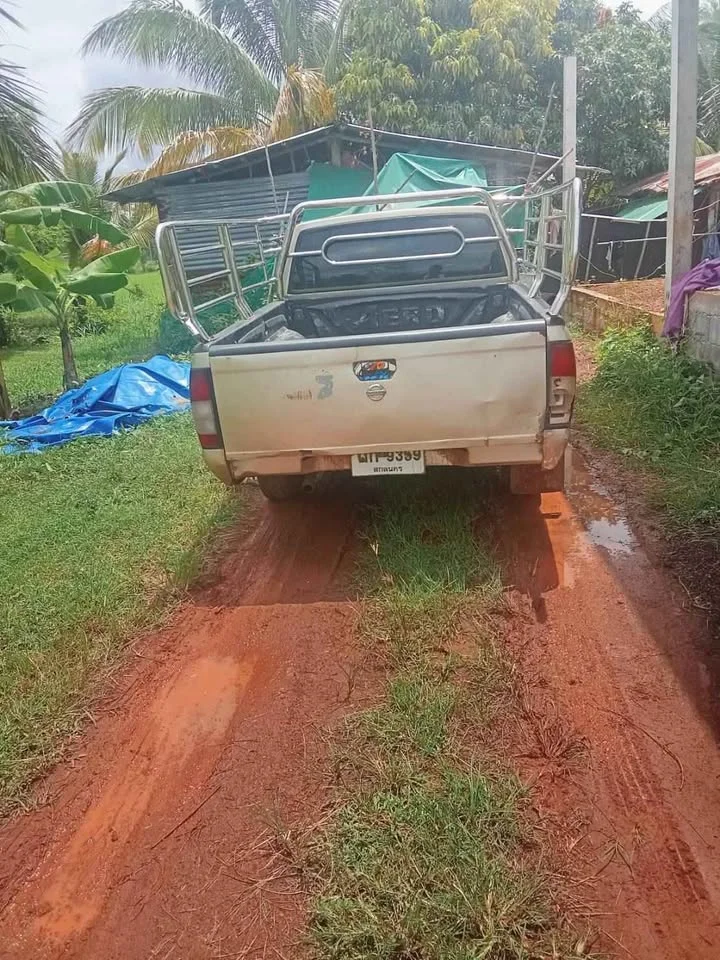 2003 Nissan Frontier I 2