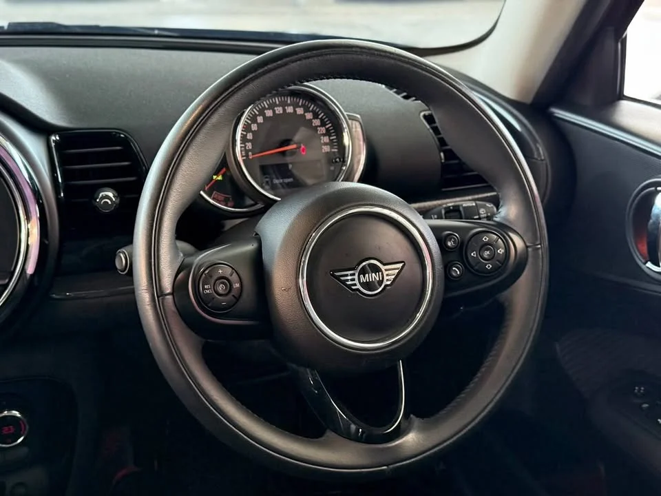 2018 Mini Hatch  III 2