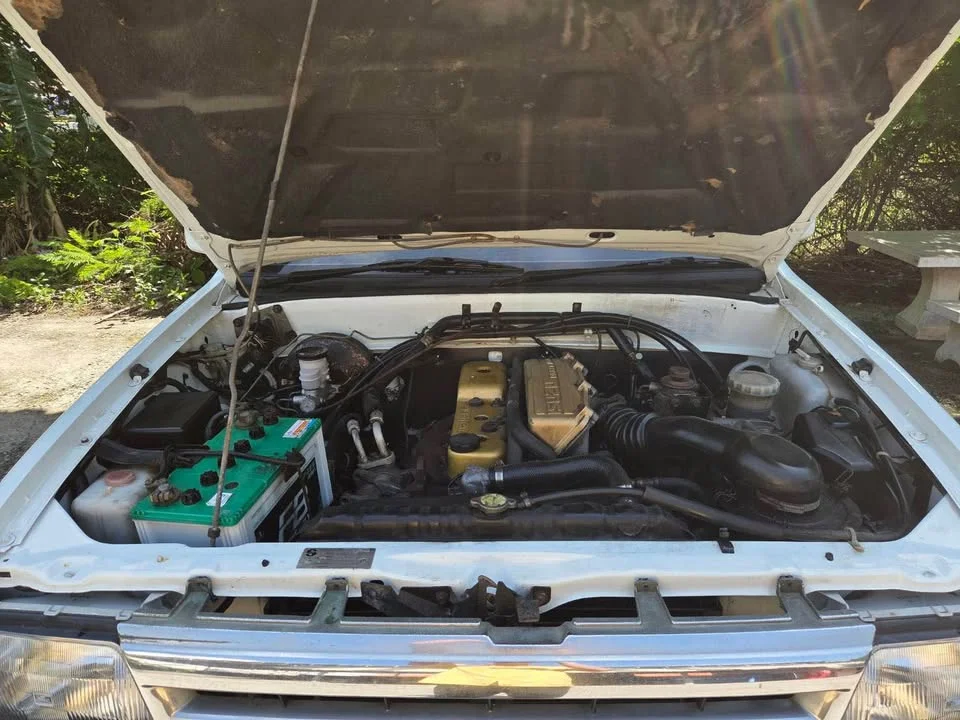 1998 Isuzu TFR III 2