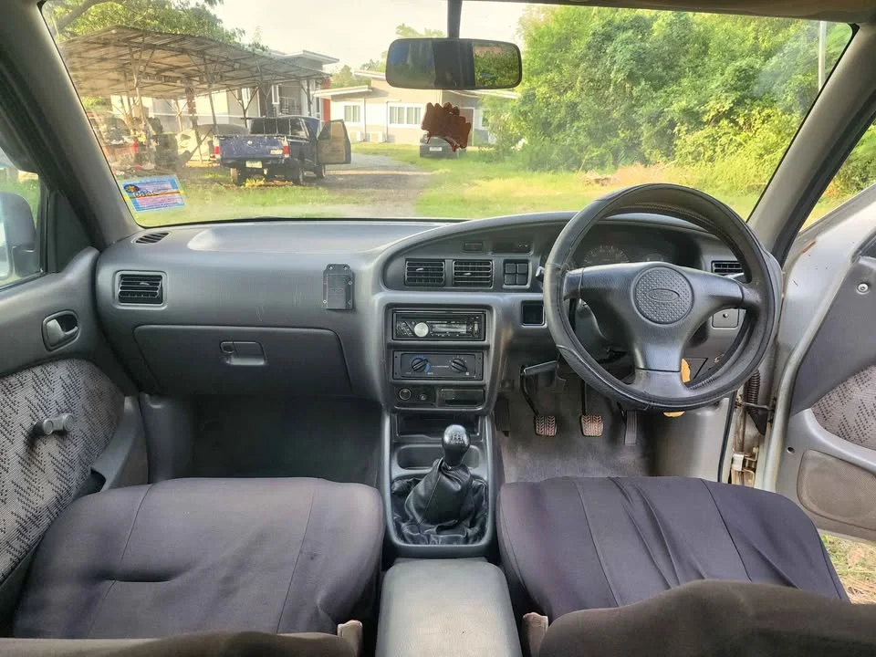 2002 Mazda 2500 Fighter V 2