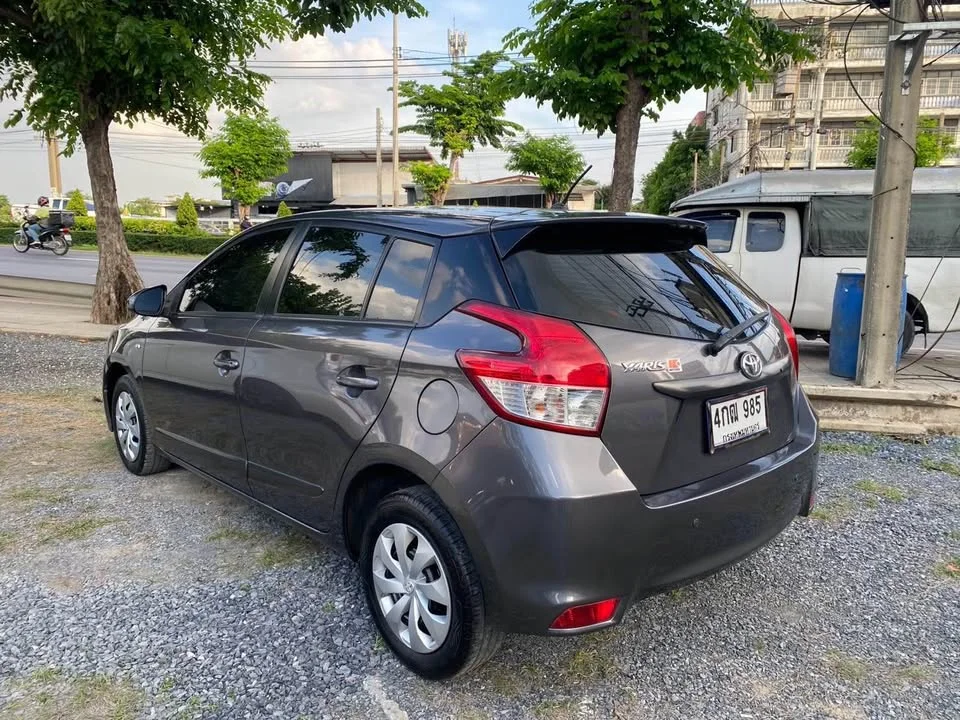 2015 Toyota Yaris III 3