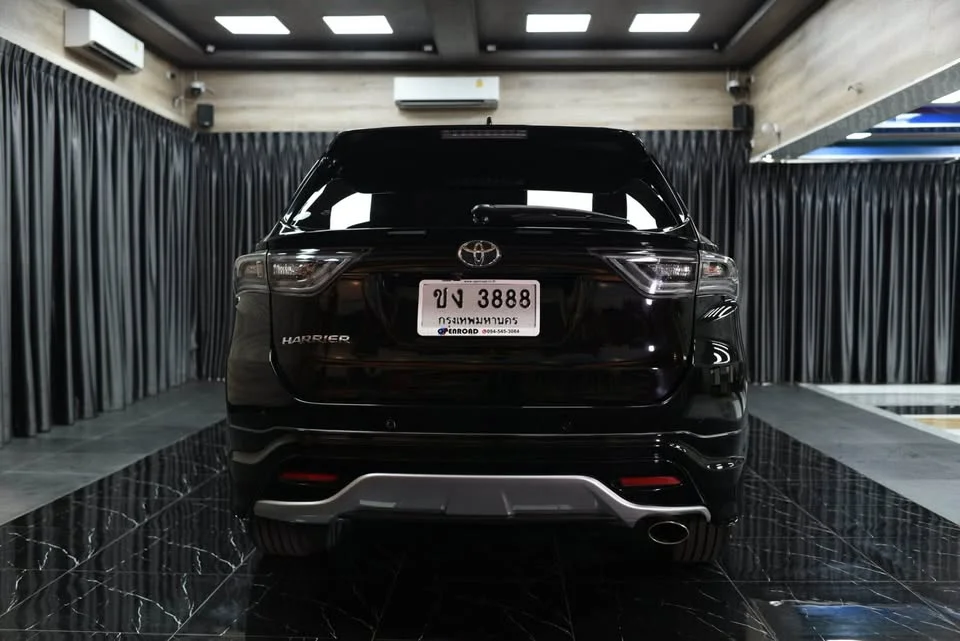 2014 Toyota Harrier III 2