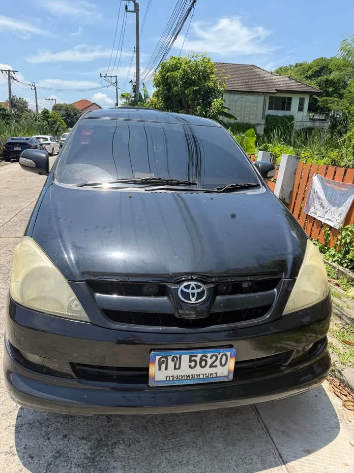 2005 Toyota Innova I 3