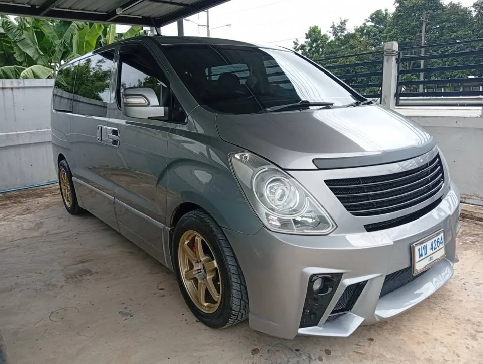 2013 Hyundai H-1 II 2