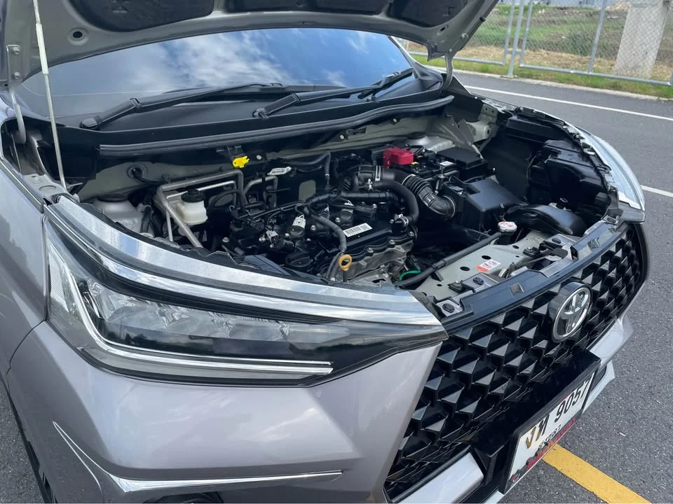 2023 Toyota Veloz III 2