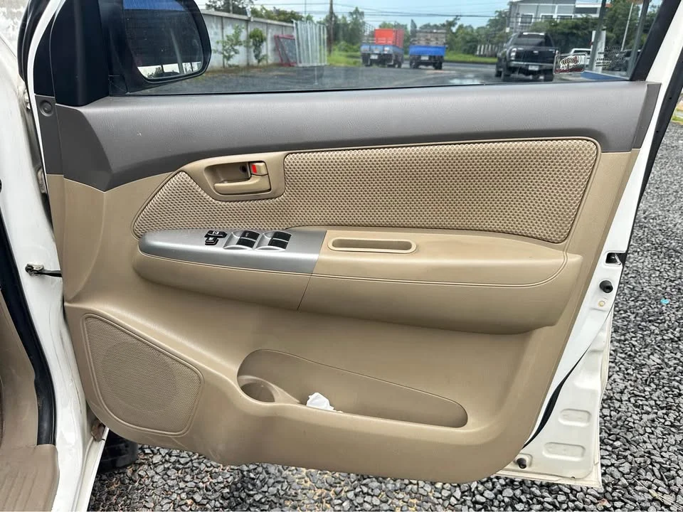 2014 Toyota Hilux VII 2