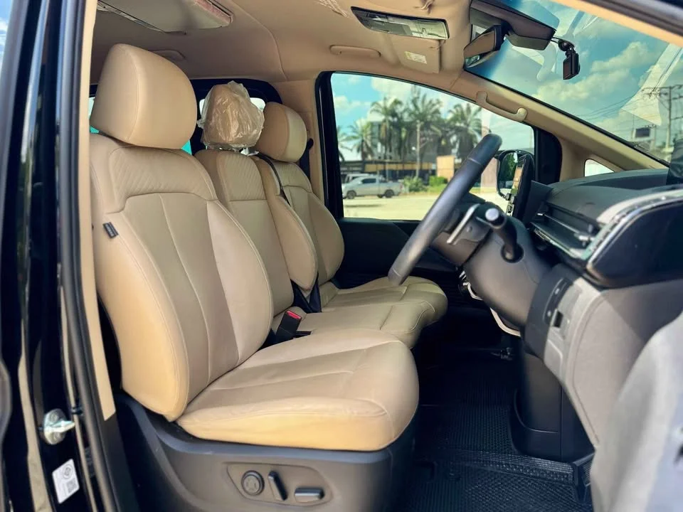 2021 Hyundai Staria US4 3