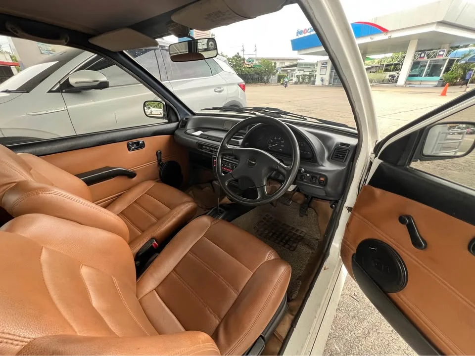 1992 Daihatsu Mira L200 3