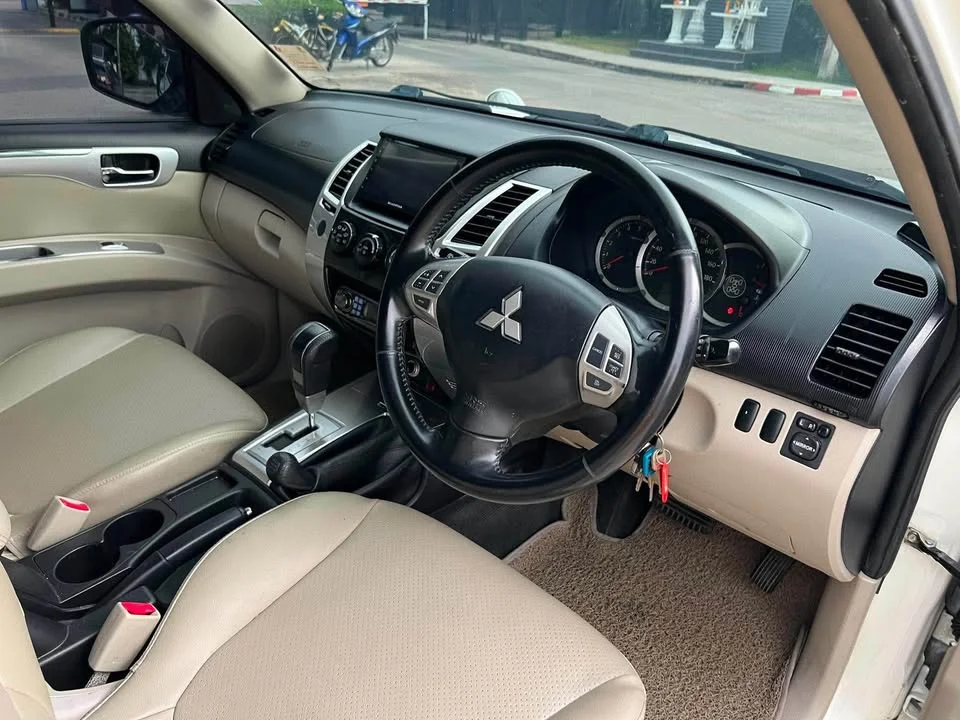 2010 Mitsubishi Pajero Sport II 3