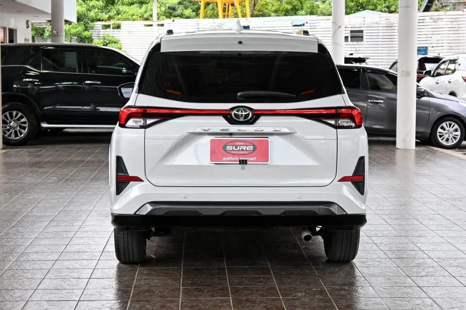 2022 Toyota Veloz III 2